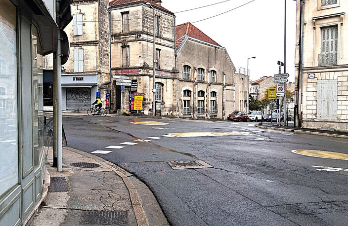 Local/bureau/commerce,  97 m² à vendre ANGOULEME (16) — photo 3
