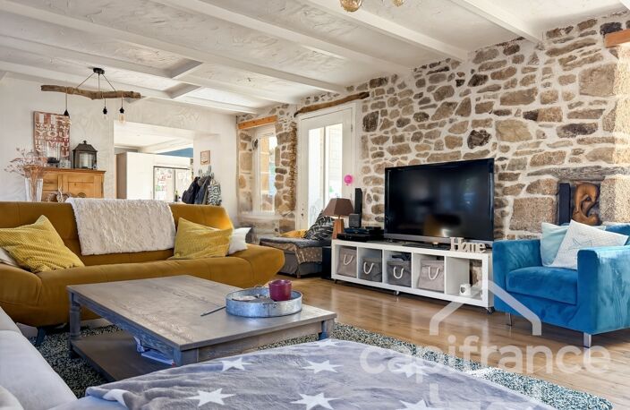 MAISON DE CARACTÈRE À LANNILIS - PROCHE CENTRE - 5 CHAMBRES - VÉRANDA PLEIN SUD, JARDIN ET DÉPENDANCES — photo 3