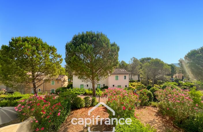 DOMAINE DE PONT ROYAL – Bastidon climatisé de 44 m², ravalé et parfaitement entretenu, avec jardin, 2 chambres et place de parking, au cœur de la nature — photo 4