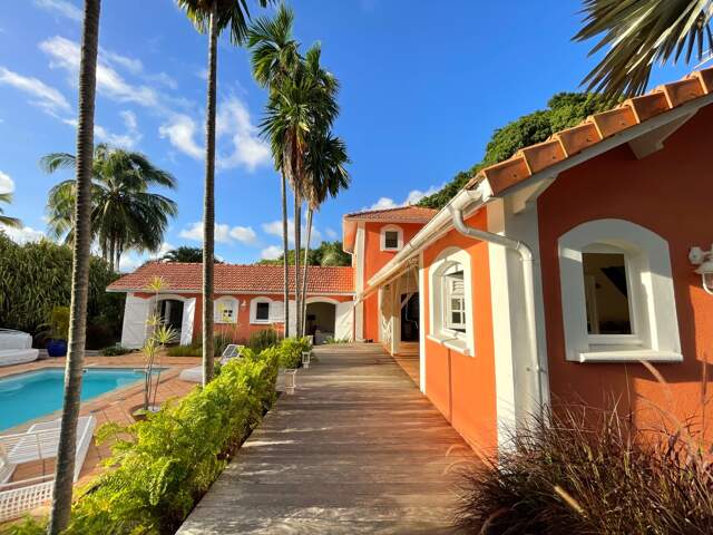 MAGNIFIQUE VILLA DE STANDING EN MARTINIQUE (972) — photo du bien