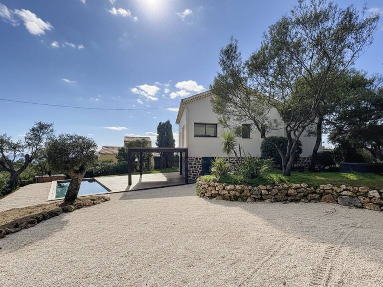 Propriété d’exception avec vue mer - LES ISSAMBRES (83) — photo 1