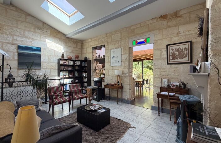 Echoppe 3 chambres + bureau sur adorable jardin — photo 2