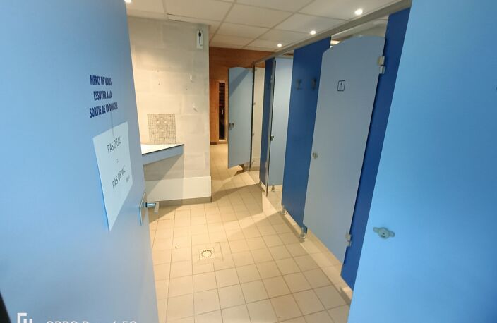 Dpt Maine et Loire (49), à vendre ANGERS Local commercial — photo 4