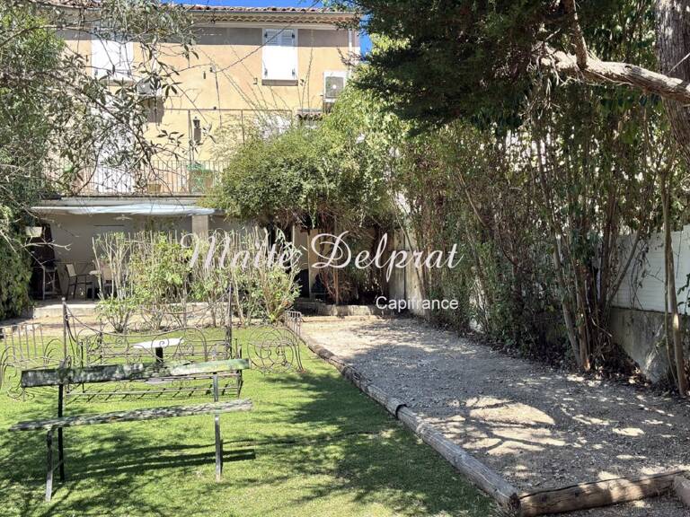 Buis-les-Baronnies – Maison de village de 139 m² avec jardin, 4 chambres, 2 garages, dépendance et vue sur le Pic Saint-Julien — photo 1