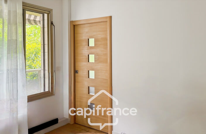 Appartement à vendre 1 pièces SAINT CLOUD (92) — photo 3