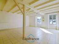 Maison à vendre 3 pièces VILLENEUVE LA COMTESSE (17)avec jardin clos de 700m² et garage — photo 3