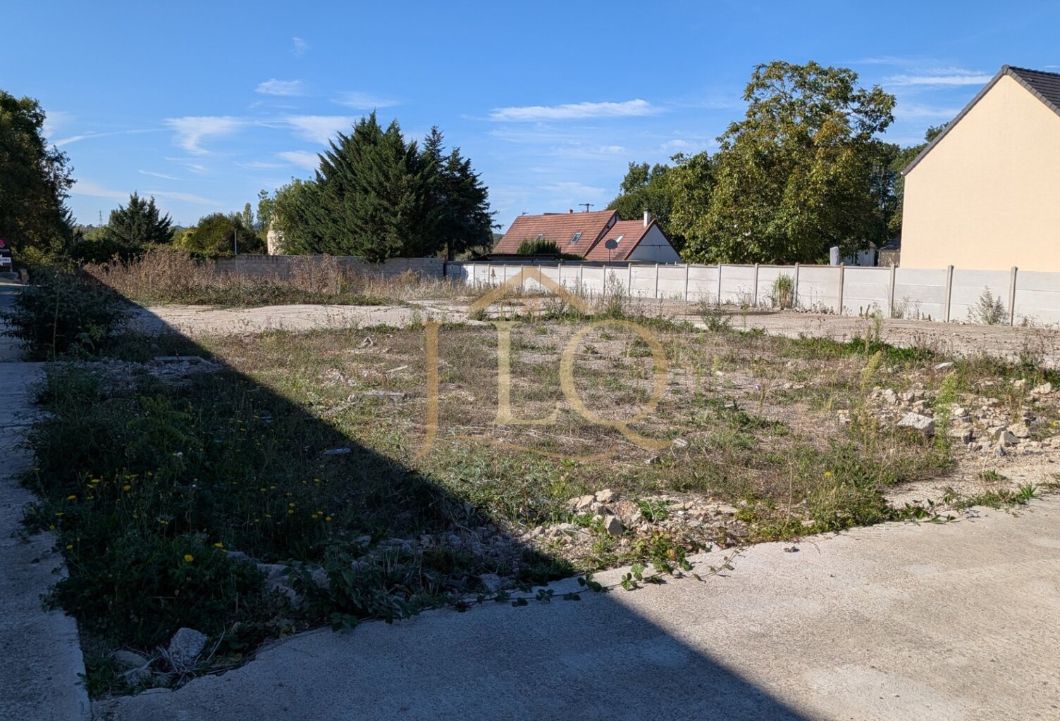 Terrain à vendre de 1 627 m² proche de CHERISY (28) - 185 000 € — photo 1