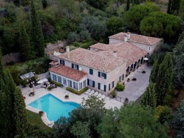 Domaine d'exception artistique  à vendre 10 pièces  625 m2 terrain 1HA200 SEILLANS (83) — photo du bien