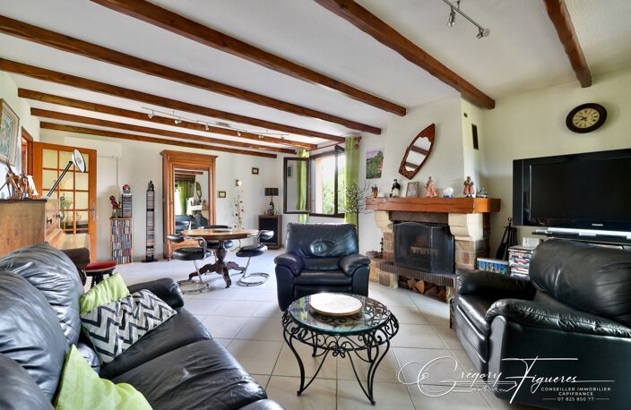 CHAPONOST – Élégante maison familiale avec possibilité de deux logements indépendants – Terrain de 802 m² — photo 4