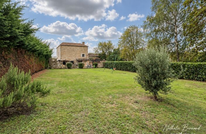 LOLME – Maison en pierre de 135 m², trois chambres, jardin et dépendance indépendante — photo 2