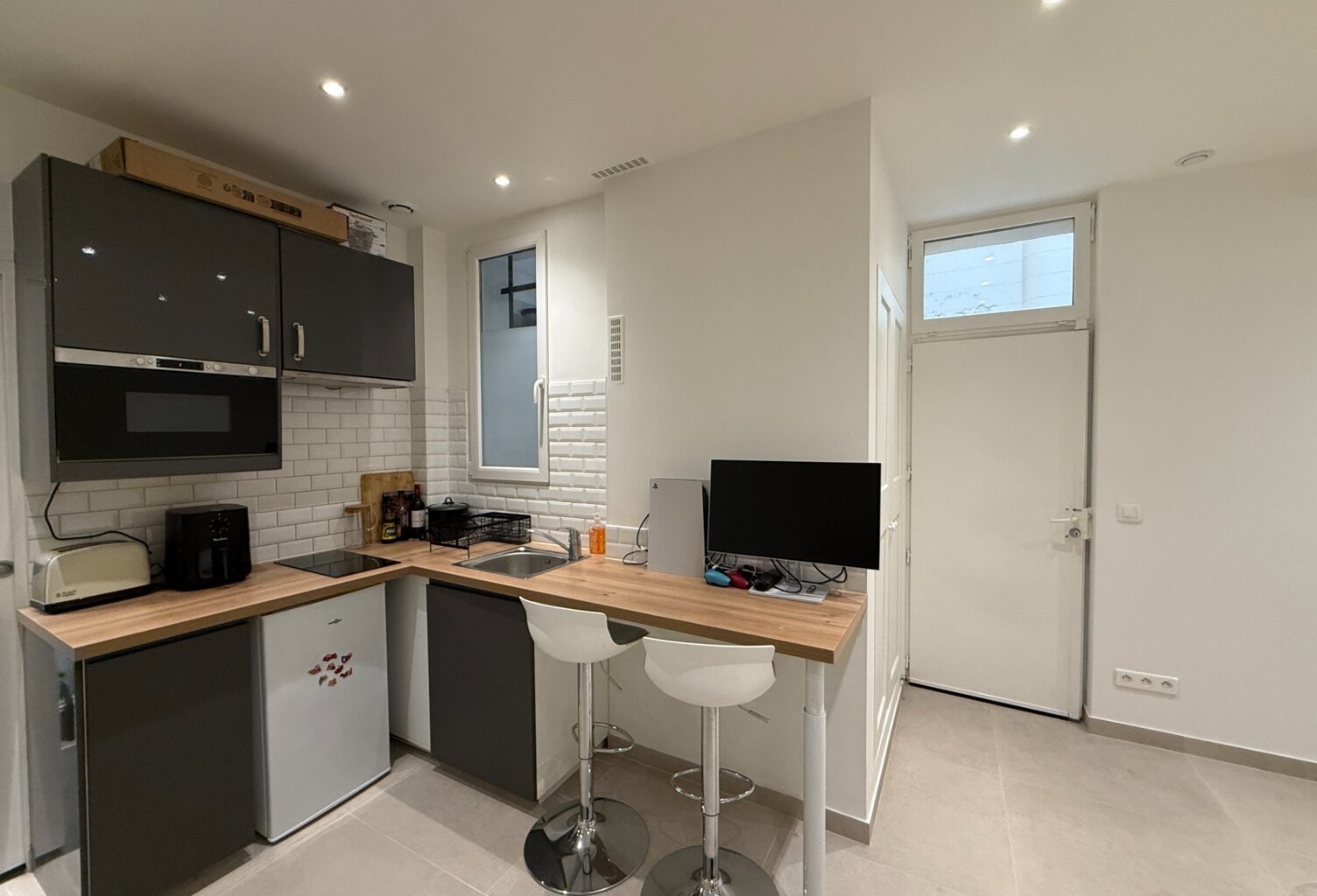 Appartement à vendre 1 pièces PARIS 18EME ARRONDISSEMENT (75) — photo 1