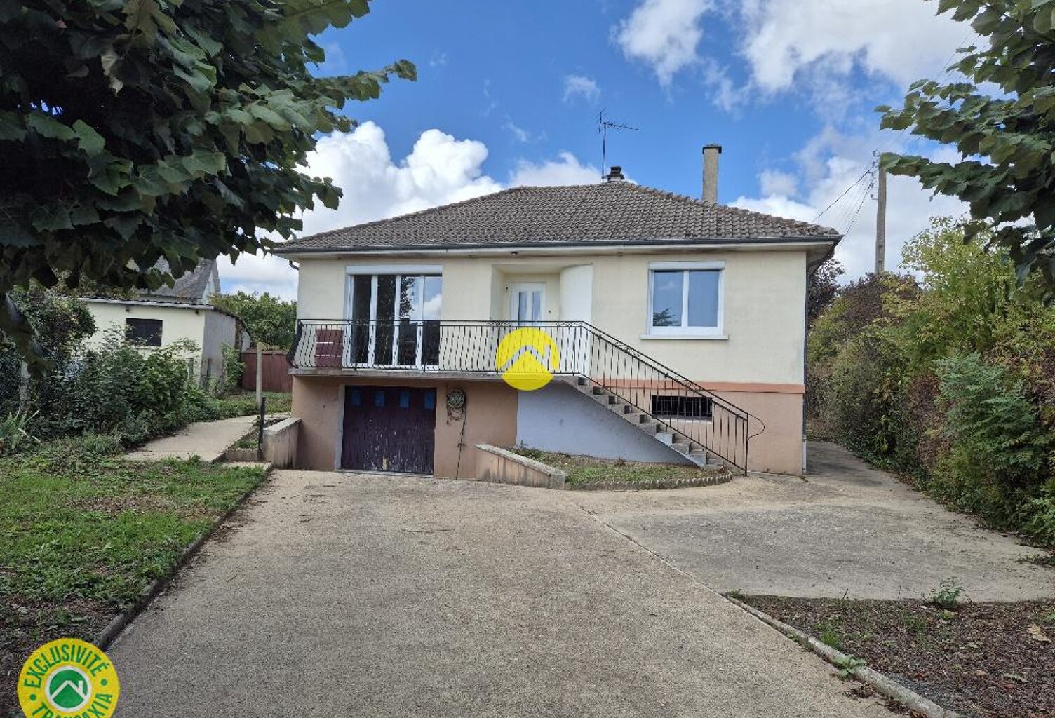 Pavillon sur sous sol — photo 1