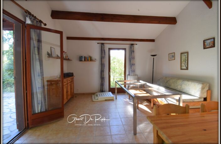 QUILLAN (AUDE, OCCITANIE) – Maison T3 PP meublée avec terrasse, au calme et au cœur de la verdure dans une résidence — photo 3