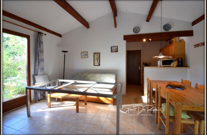 QUILLAN (AUDE, OCCITANIE) – Maison T3 PP meublée avec terrasse, au calme et au cœur de la verdure dans une résidence — photo 4
