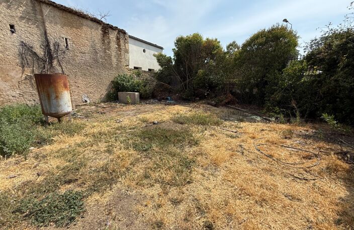 BOUJAN-SUR-LIBRON – REMISE VITICOLE 160 M² + MAISON ATTENANTE + COUR ET JARDIN — photo 4