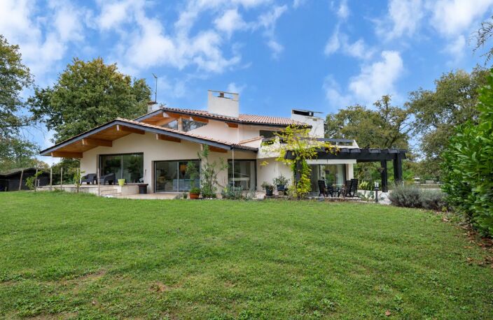 Proche de MONT DE MARSAN, ÉLEGANTE VILLA D'ARCHITECTE de 286M2 AVEC PISCINE ET PARC de 6 288 m² — photo 2