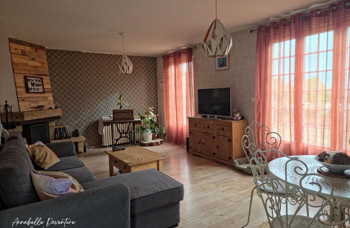 ✨ Évasion  au Villars (71) – Maison 5 pièces lumineuse avec sous-sol complet — photo 2