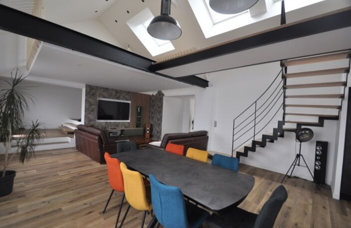 Maison à vendre 7 pièces SAINT GERMAIN DES PRES (49), grande maison familiale rénovée, 5 chambres, jardin, garage-atelier — photo 3