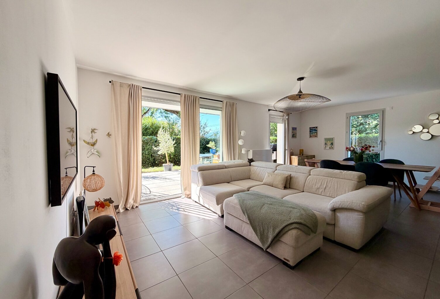 Appartement T4 à vendre - Rez de Jardin - Calme et luminosité - VETRAZ-MONTHOUX — photo 1