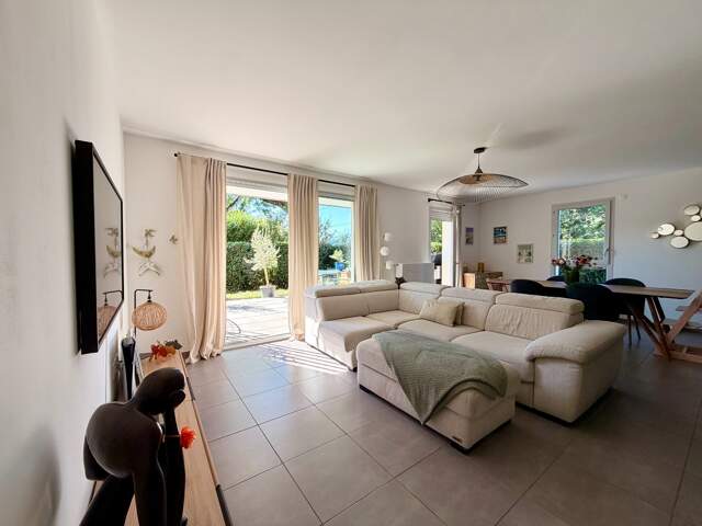 Appartement T4 à vendre - Rez de Jardin - Calme et luminosité - VETRAZ-MONTHOUX — photo du bien