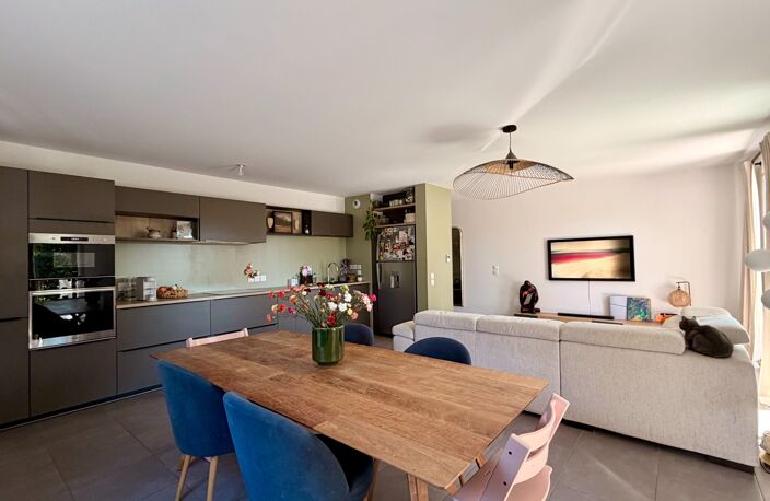 Appartement T4 à vendre - Rez de Jardin - Calme et luminosité - VETRAZ-MONTHOUX — photo 2