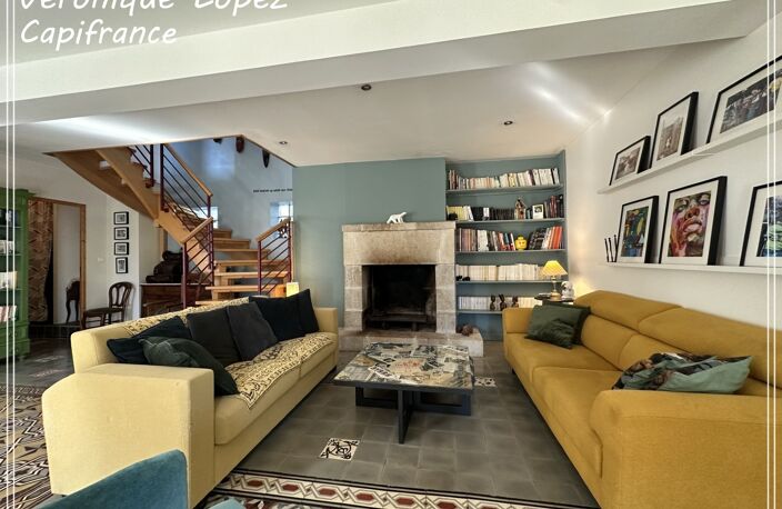 Feugarolles, belle longère en pierre rénovée de 289m² habitables avec jardin, piscine, atelier, séchoir à tabac — photo 2