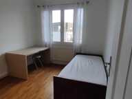 114 avenue Roger Salengro Villeurbanne 69100 - T3 Meublé - 990€CC — photo 3