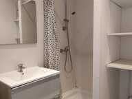 114 avenue Roger Salengro Villeurbanne 69100 - T3 Meublé - 990€CC — photo 4
