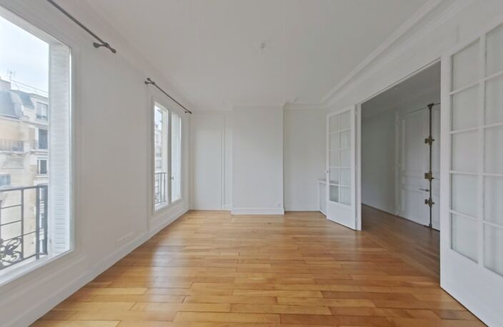 PARIS 15ème – VAUGIRARD – APPARTEMENT FAMILIAL DE 113M² AVEC BALCON — photo 4