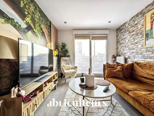 Appartement coup de cœur : au dernier étage avec balcon plein Sud en vente à Plessis-Bouchard (95130) — photo du bien