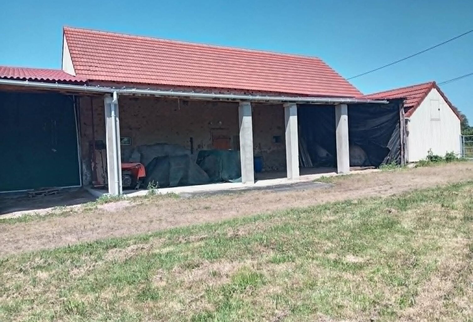 Cette propriété est idéale pour ceux qui recherchent de belles parcelles de terre pour eux mêmes ou pour leurs chevaux ou brebis — photo 1