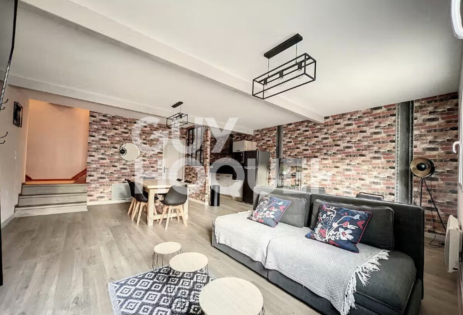 Agréable Maison de 4 pièces avec piscine — photo 1