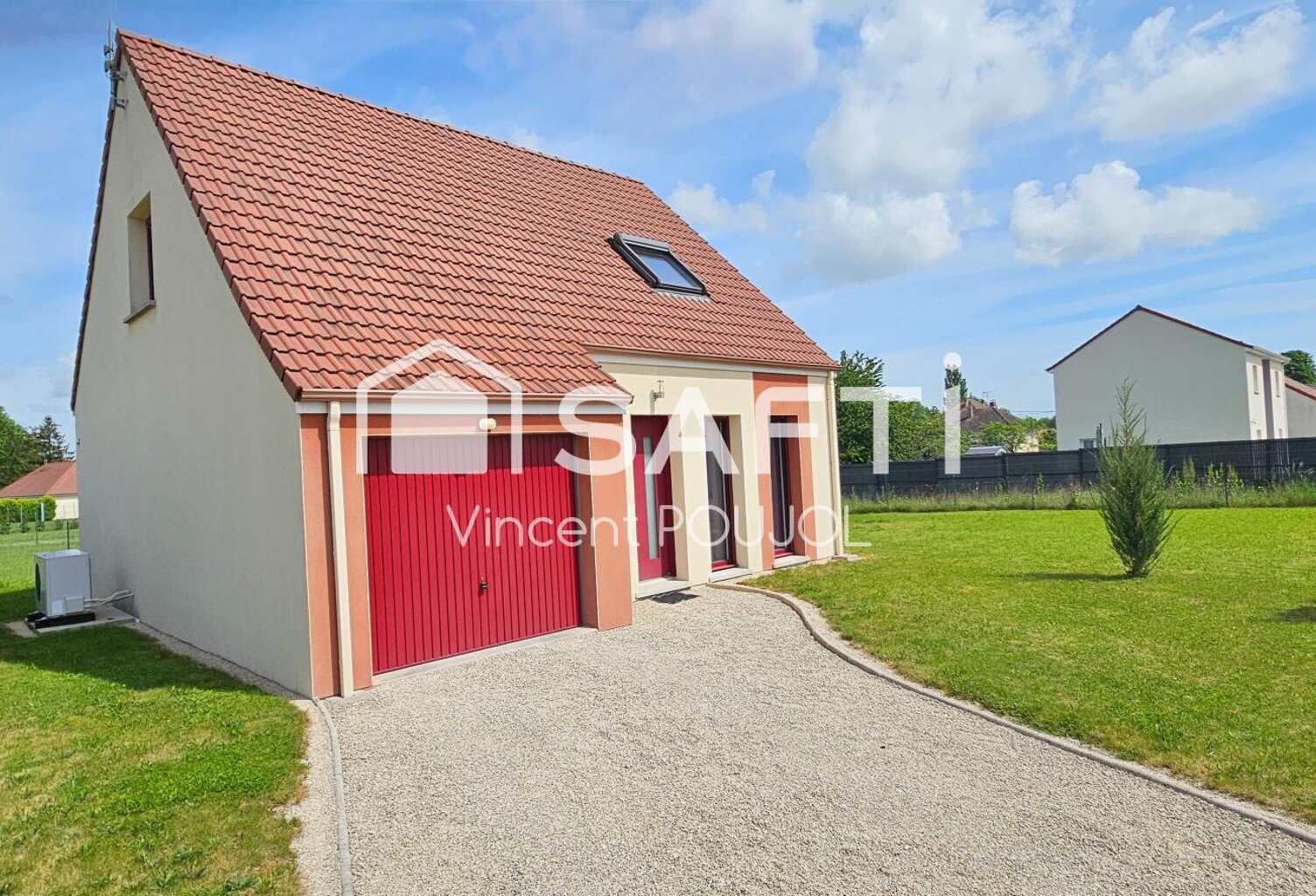 Maison T4 avec garage en excellent état — photo 1