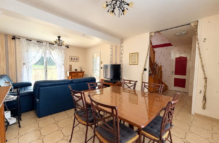 Vente maison 6 pièces 123 m² Asnières-sur-Oise (95270) — photo 2