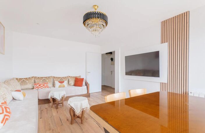 VILLIERS-SUR-MARNE – DUPLEX DE 92 M² – 5 CHAMBRES – TERRASSE — photo 2