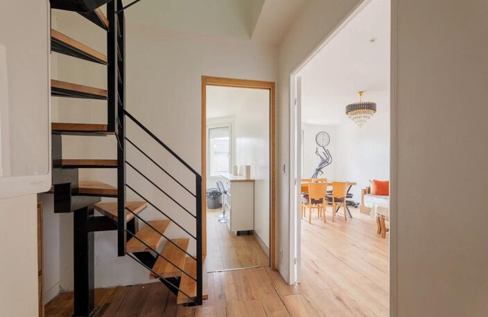 VILLIERS-SUR-MARNE – DUPLEX DE 92 M² – 5 CHAMBRES – TERRASSE — photo 5