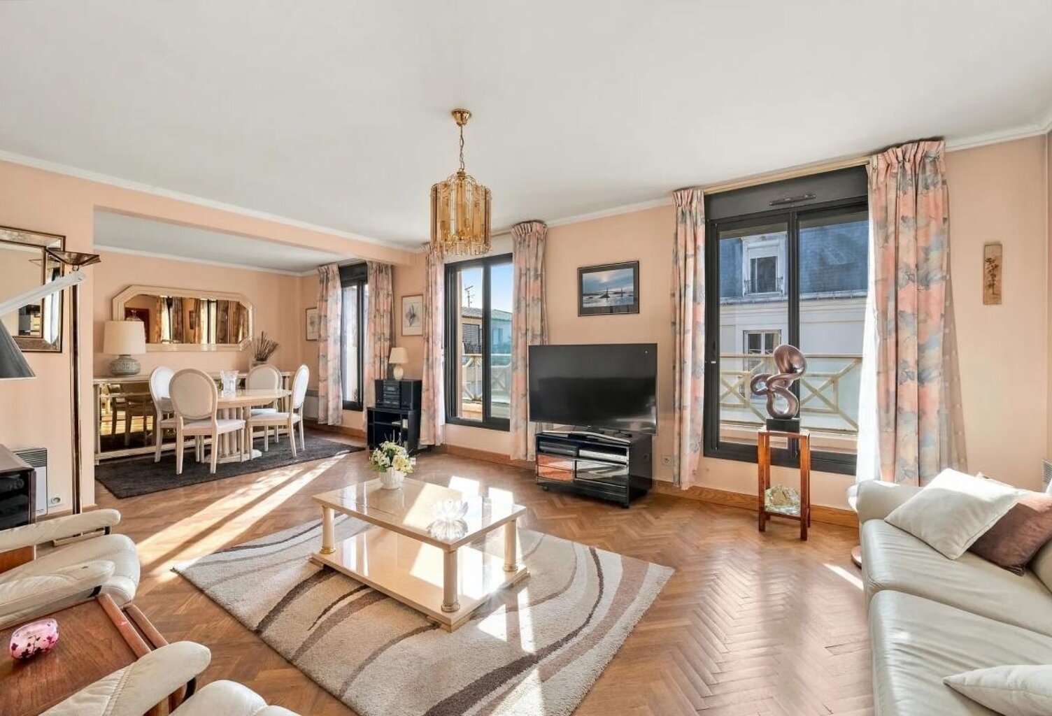 Appartement de 5 pièces de 112 m² à Saint-Maurice — photo 1