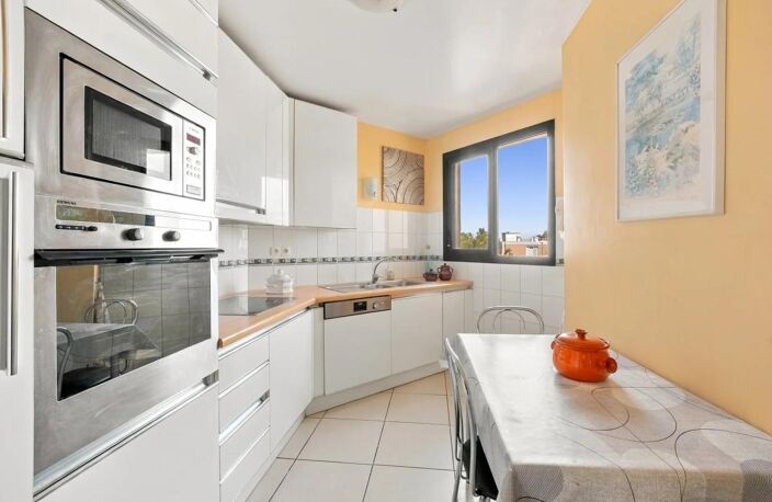 Appartement de 5 pièces de 112 m² à Saint-Maurice — photo 4