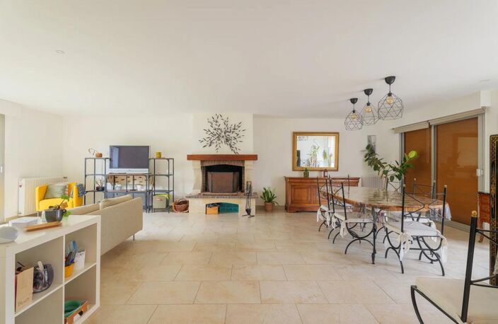 Maison 6 pièces de 161 m² à Ormesson-sur-Marne — photo 2