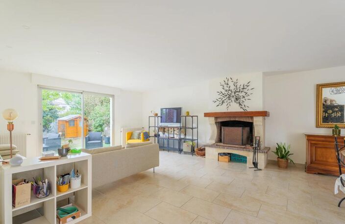 Maison 6 pièces de 161 m² à Ormesson-sur-Marne — photo 4