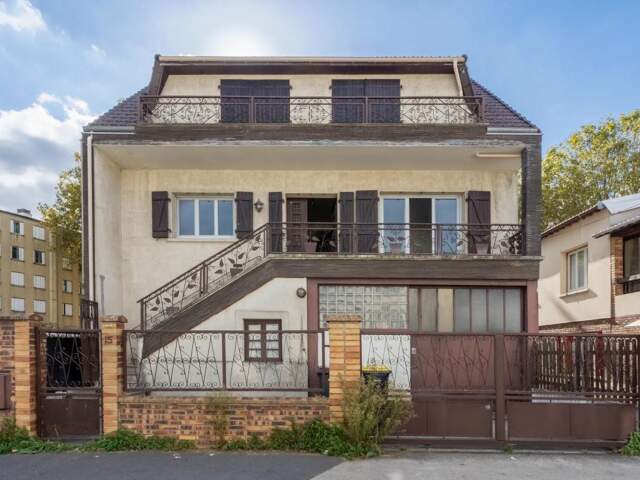 Maison de 6 pièces de 150 m² à Bobigny — photo du bien