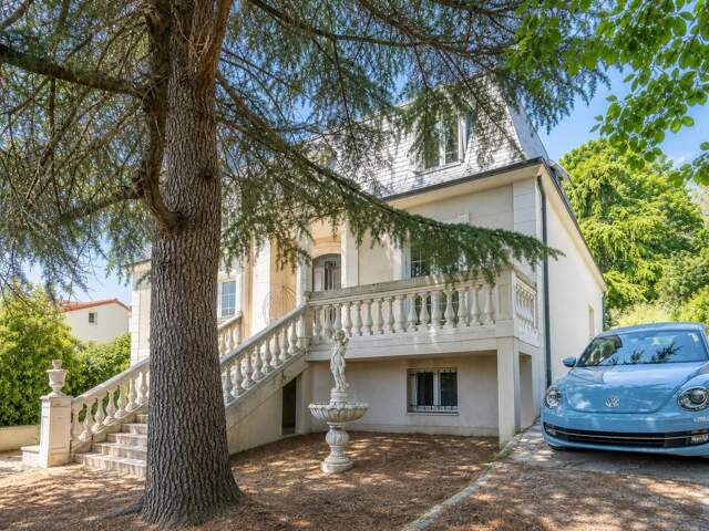Maison de 7 pièces de 202 m² située à Gagny — photo du bien