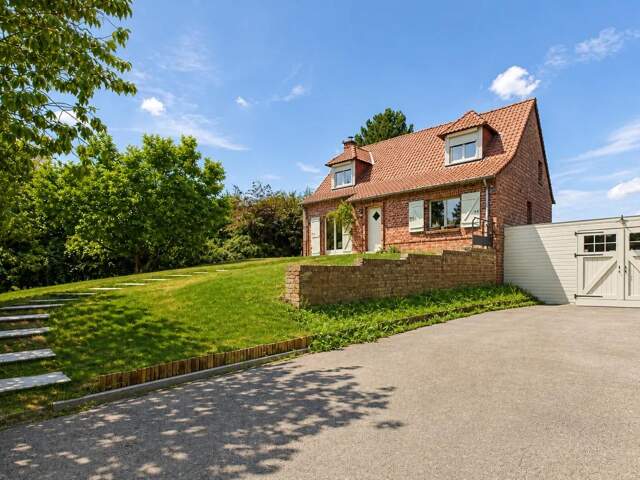 Maison de 210 m² à Aubers — photo du bien