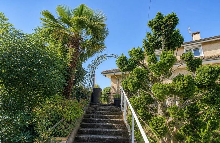 Maison de 6 pièces de 145 m² et d'un sous sol de 105m2 aux Echets (Miribel) — photo 3