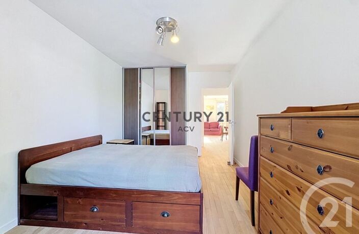 T3 — photo 3