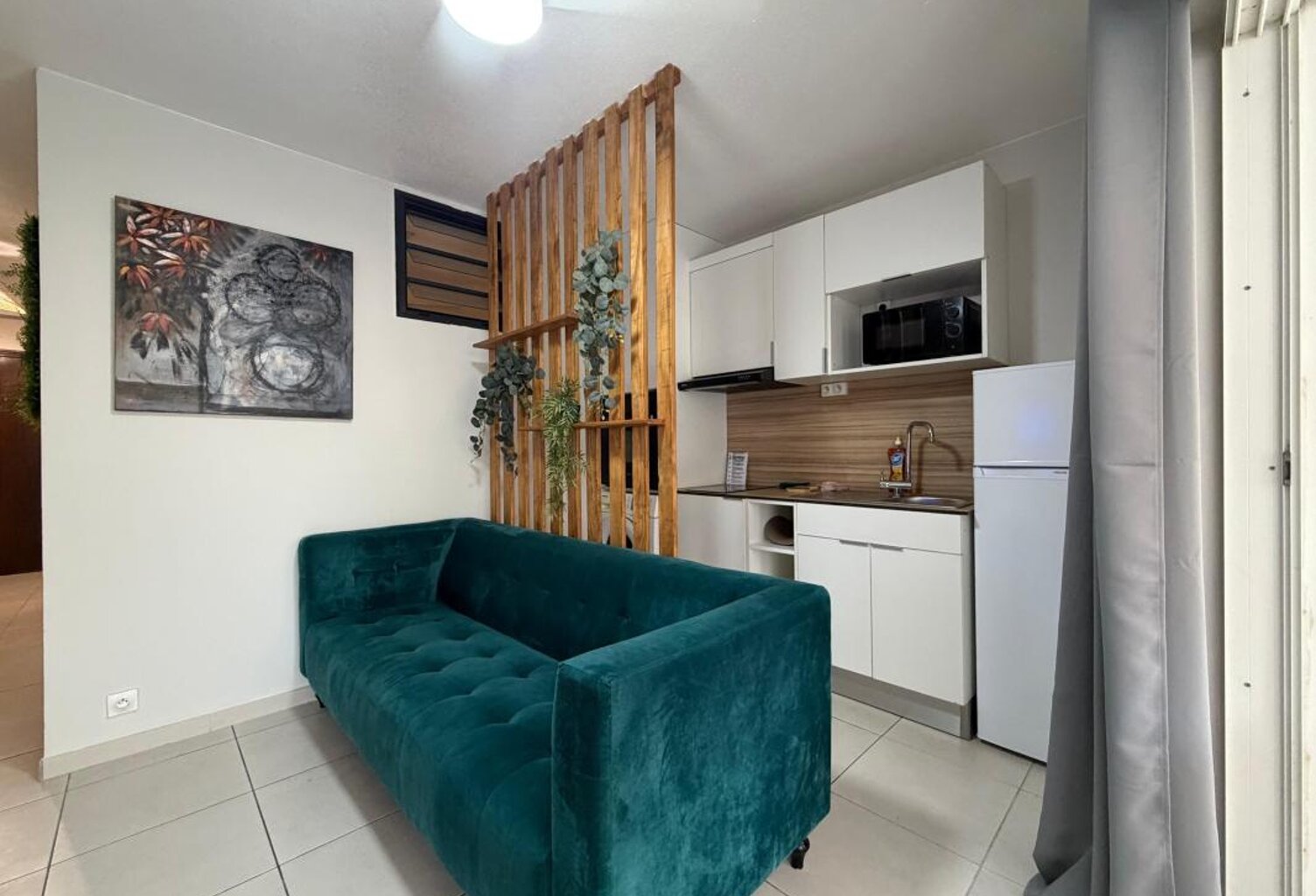 Appartement meublé  À Louer à FORT-DE-FRANCE — photo 1