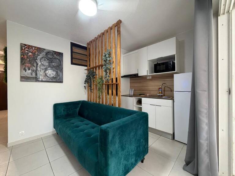 Appartement meublé  À Louer à FORT-DE-FRANCE — photo 1