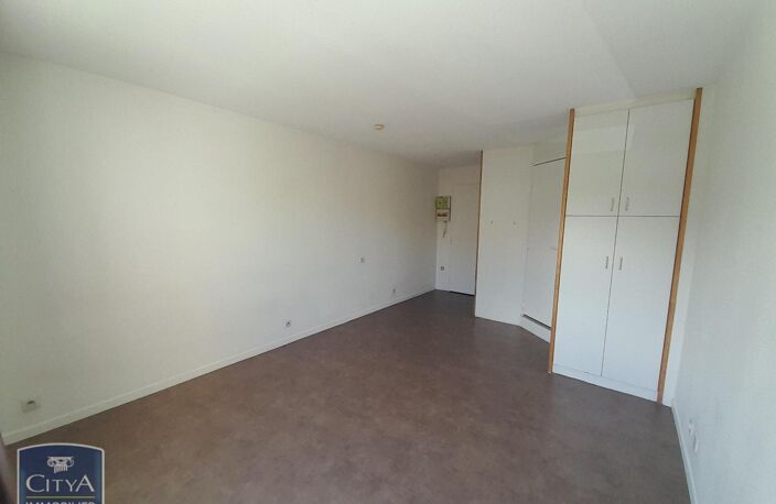 Location appartement 1 pièce 19 m² à Chambéry (73000) — photo 2