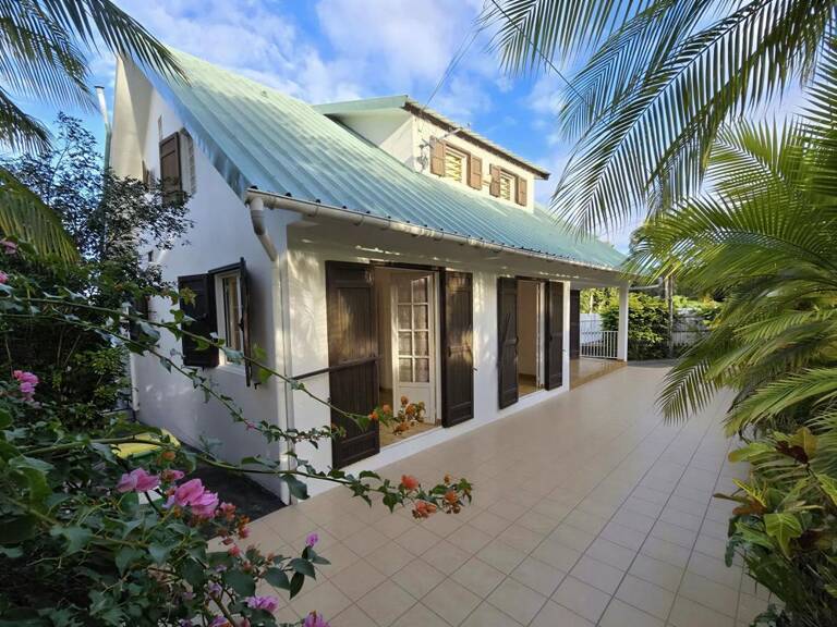 Maison meublée avec 6 chambres - Ligne des 400 St Pierre — photo 1