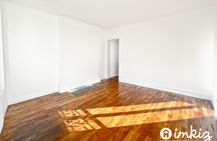 2P refait à neuf – Chambre 14m² – Métro 8 min — photo 2